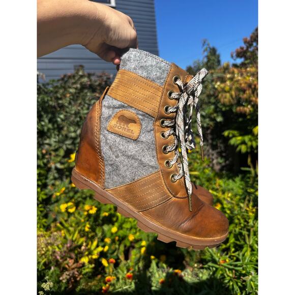 Sorel Lexie Waterproof Wedge Leather Ankle Boots Women's Size 10 - Picture 1 of 9